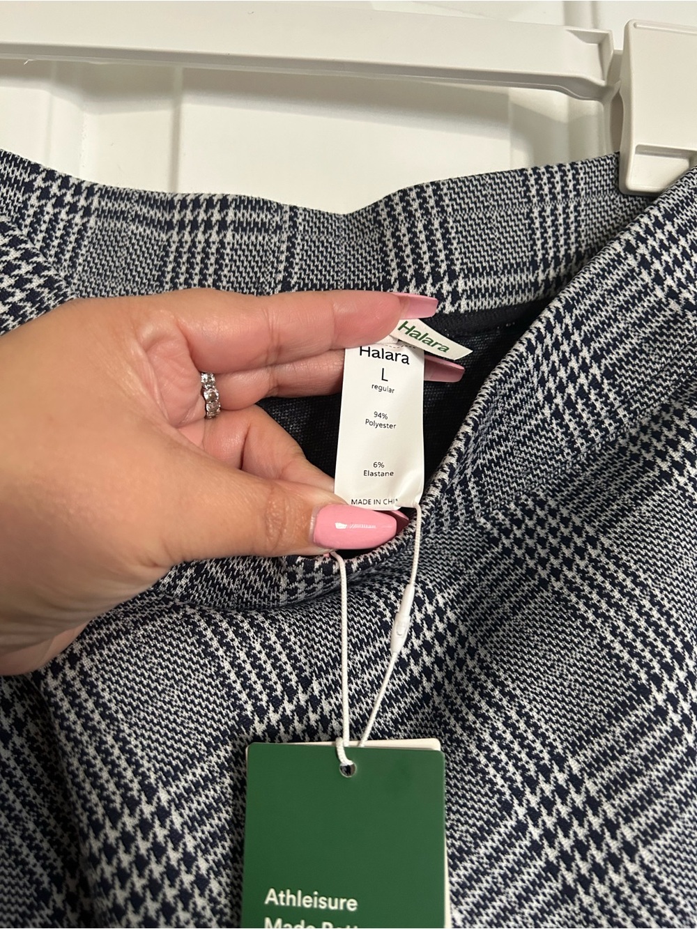 HALARA Black & Grey Plaid Pleated Midi Skirt - Picture 4 of 5
